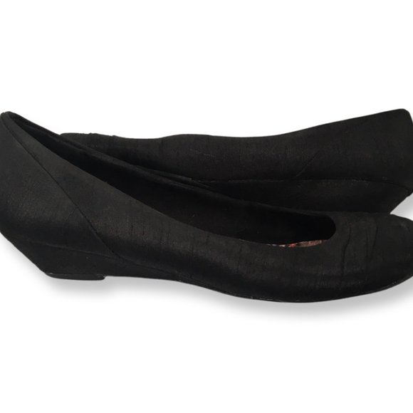 Rocket Dog Women's Myrna Thai Silk Slip On Round Toe Ballet Flat Sz 6.5 - Picture 4 of 8